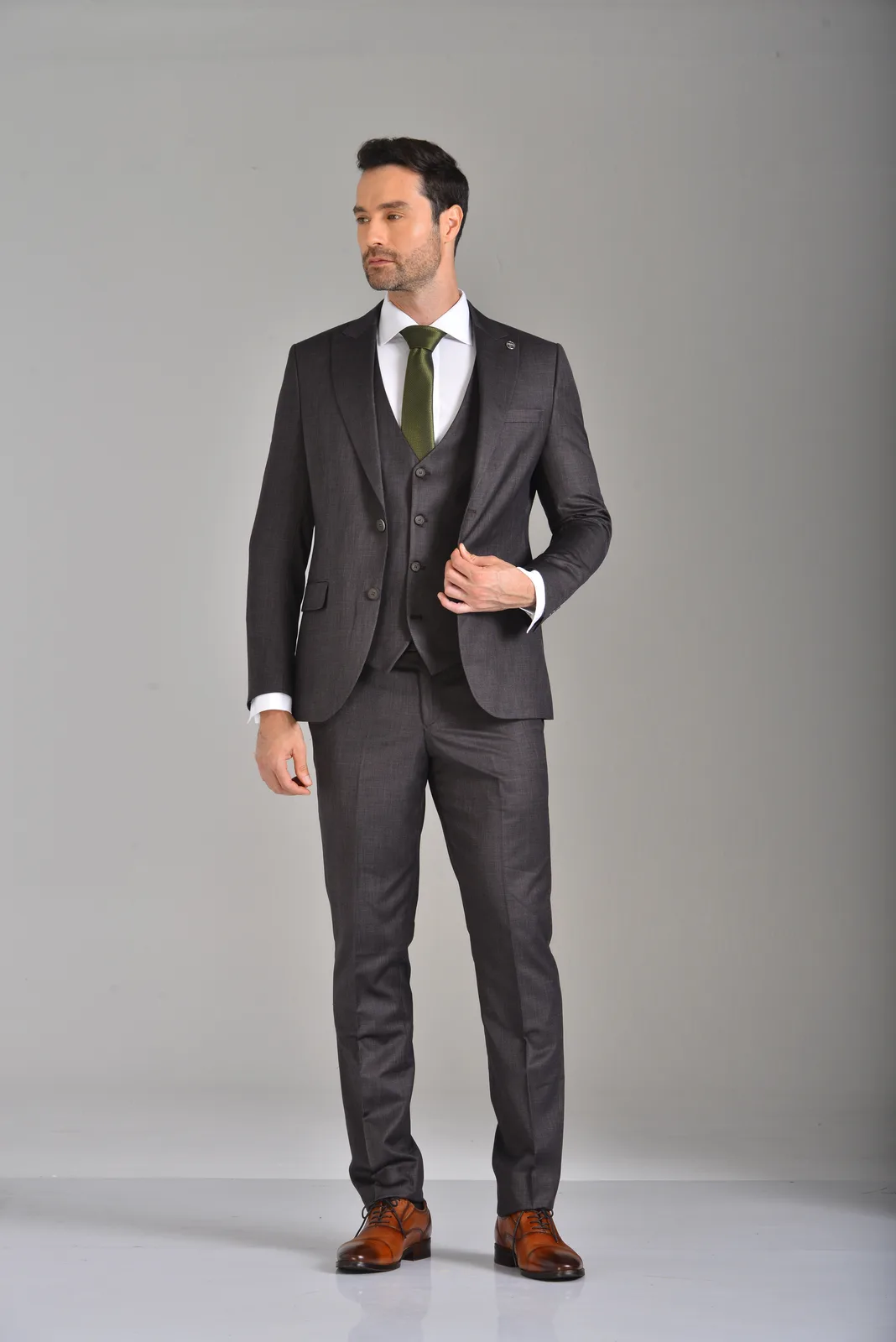 Traje Café Tabaco — vista 4
