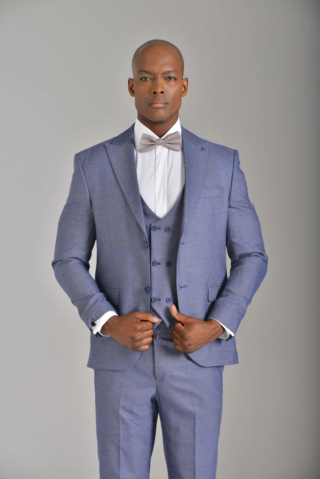 Traje Azul Celeste