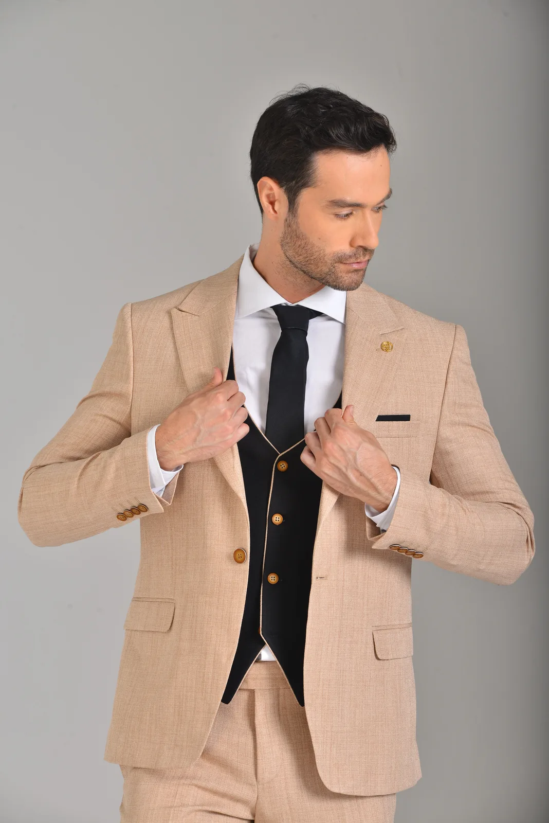 Traje Dorado Tres Piezas